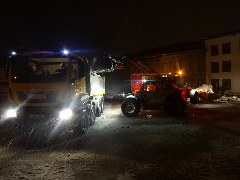 Schneeabtransport3